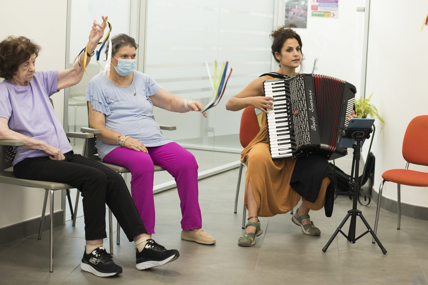 Taller de musicoterapia (Casares. Rosa Fina 2025)