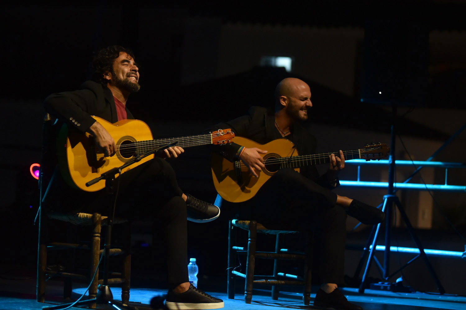 Daniel Casares y Julián Bedmar como segundo guitarra en el Festival Flamenco Rosa Fina (Casares, 2026)